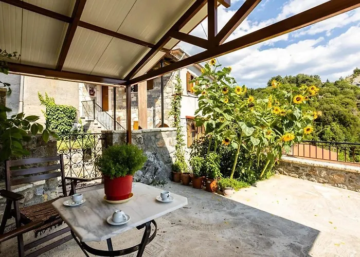 Stemnitsa Stone Residence - Cosy Mountain Escape